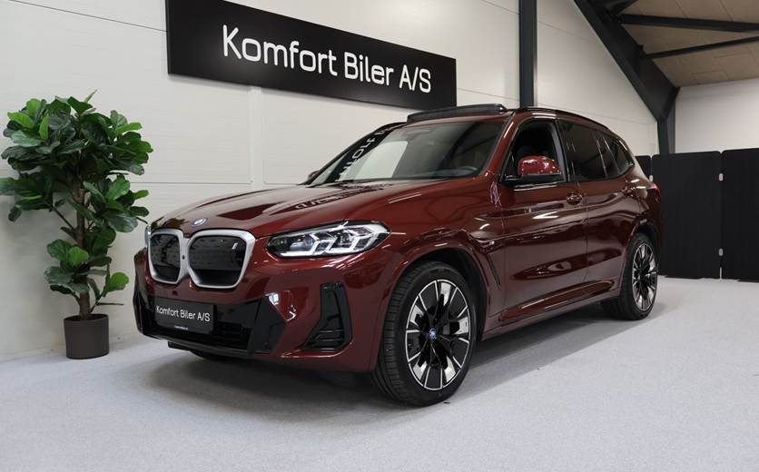BMW iX3 Charged Plus M-Sport