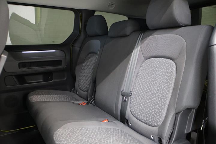 Gul VW ID.Buzz fra 2023