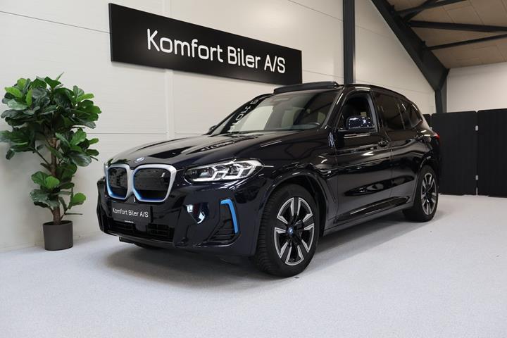 Sort BMW iX3 fra 2023