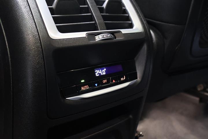 Sort BMW iX3 fra 2023