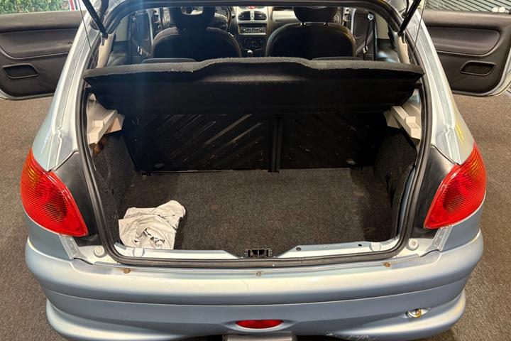 undefined Peugeot 206 fra 2003