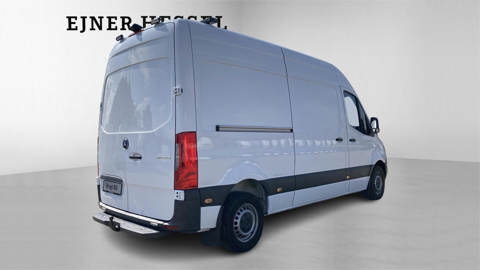 Hvid Mercedes Sprinter 215 fra 2022