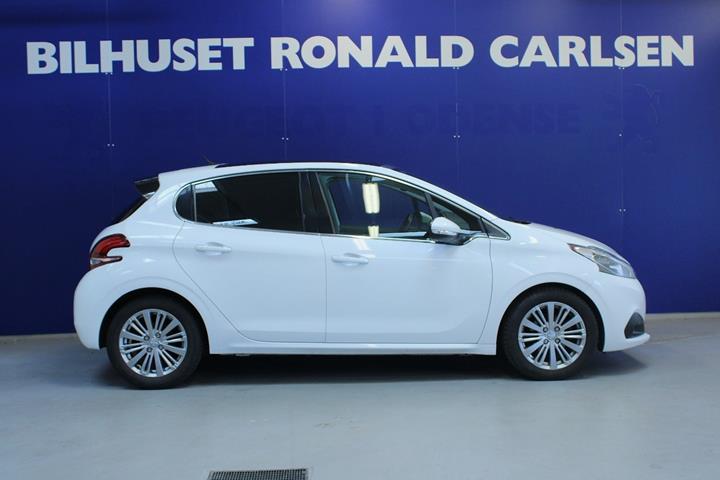 Hvid Peugeot 208 fra 2019