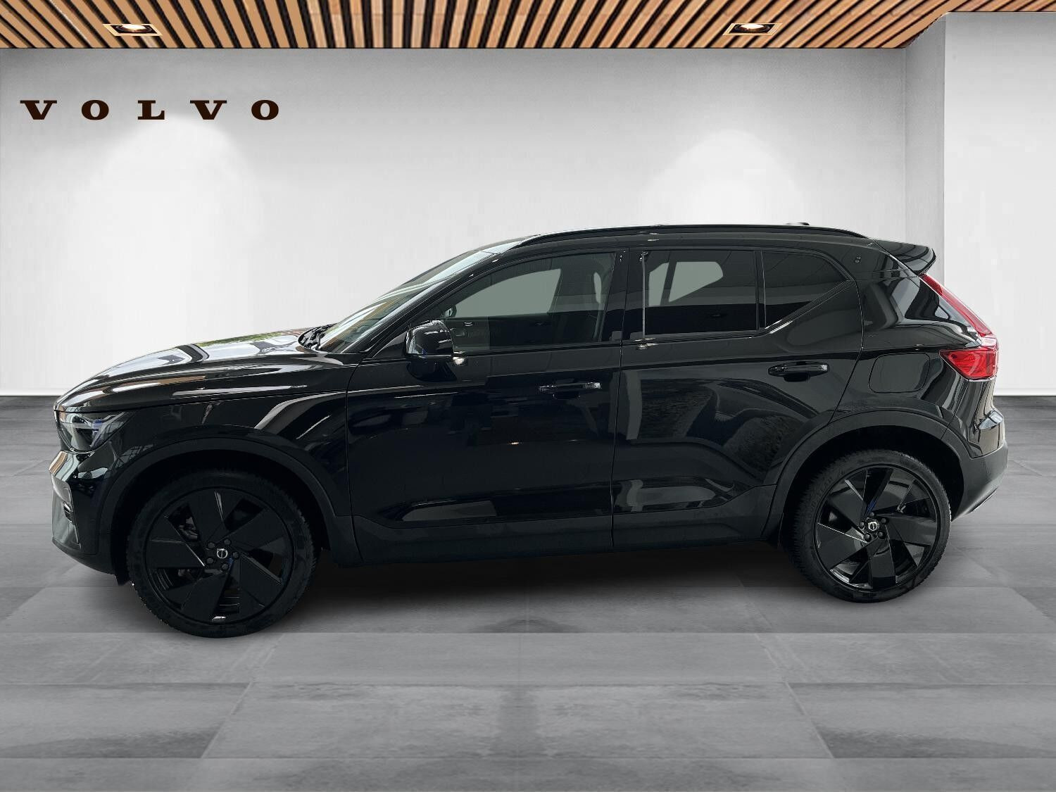Sort Volvo EX40 fra 2026