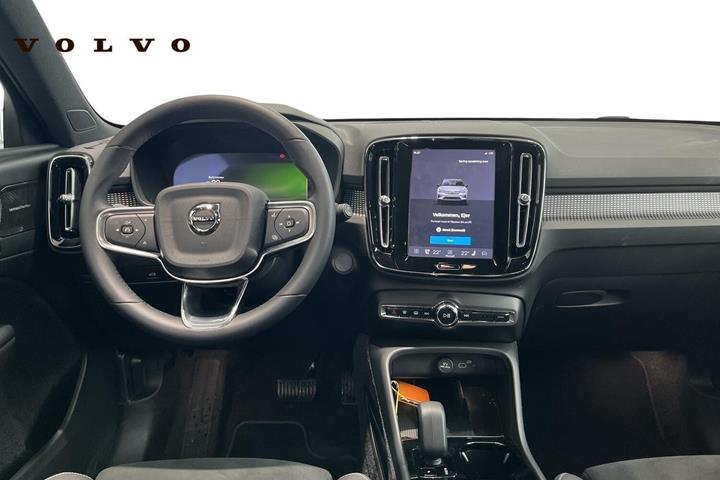Sort Volvo EX40 fra 2026
