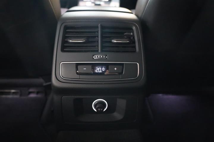 Grå Audi A5 fra 2017