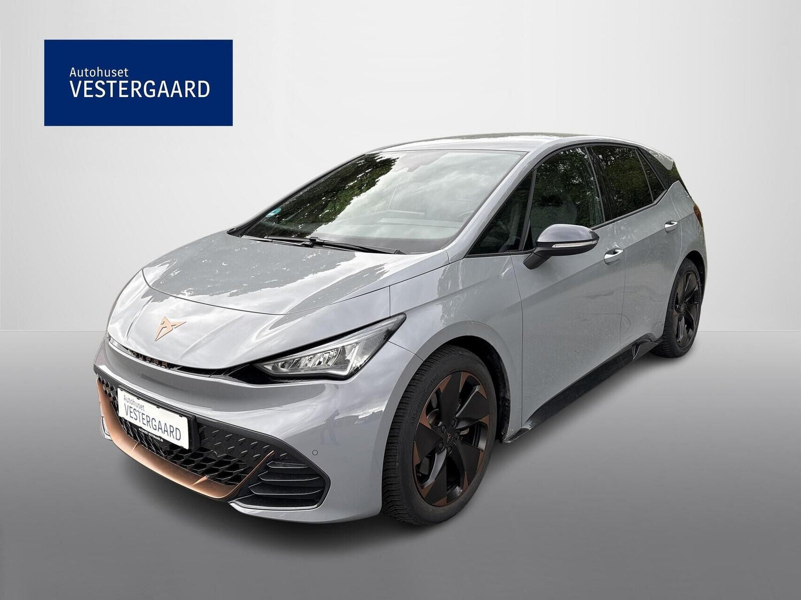 Grå Cupra Born fra 2024