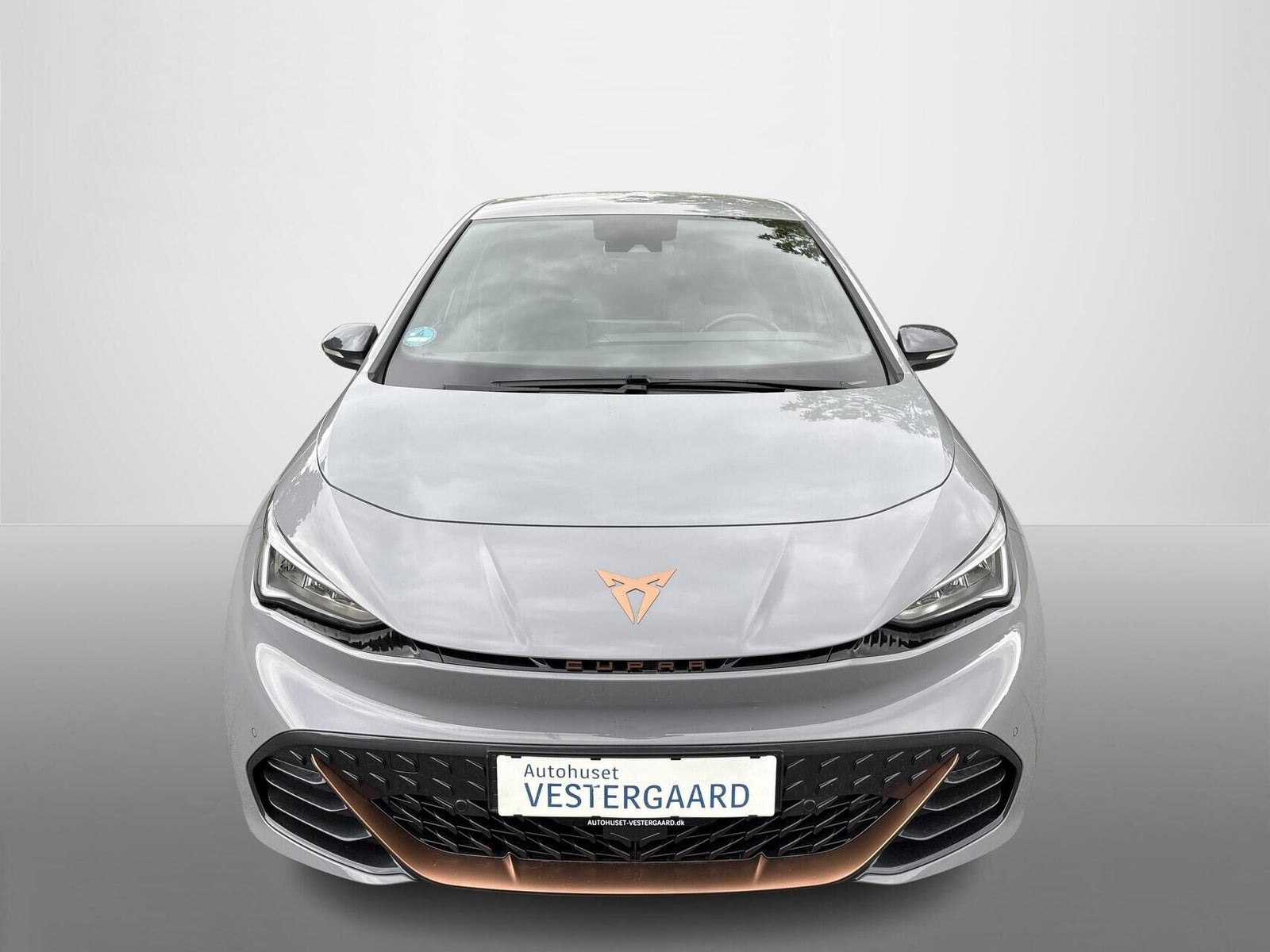 Grå Cupra Born fra 2024