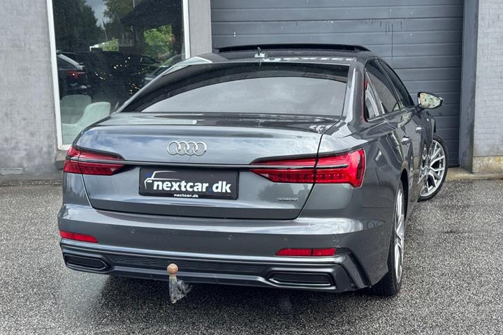 Grå Audi A6 fra 2020
