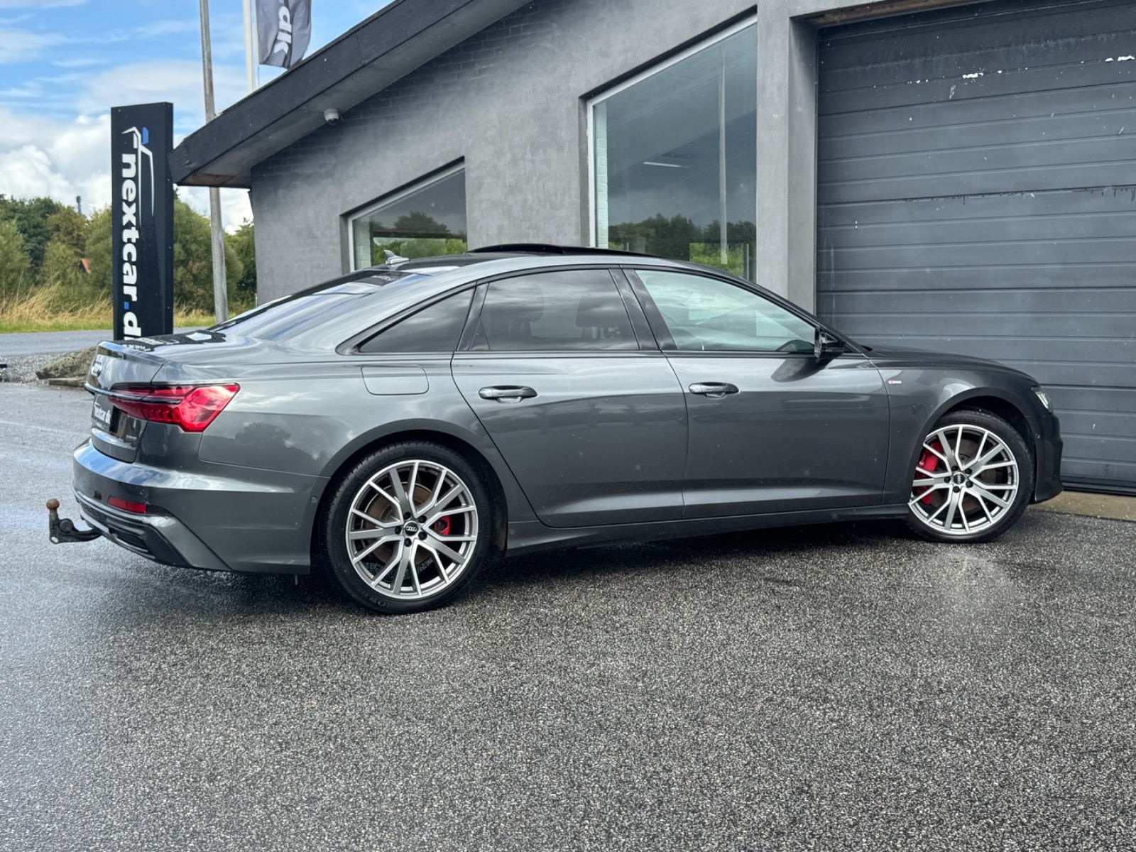 Grå Audi A6 fra 2020