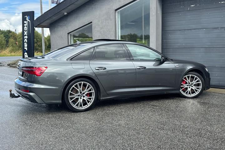 Grå Audi A6 fra 2020