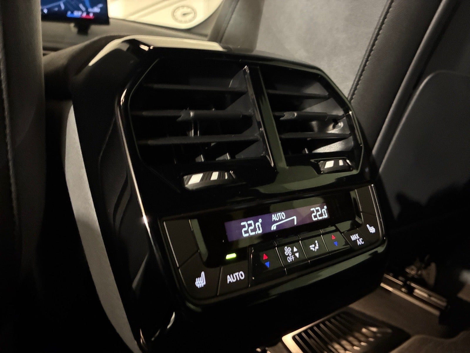 Sort BMW iX fra 2025