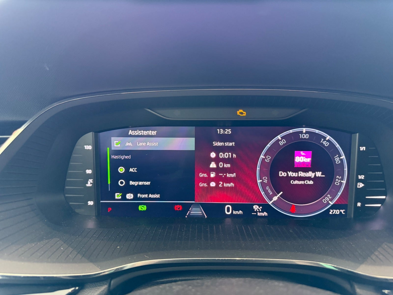 Hvid Skoda Octavia fra 2023