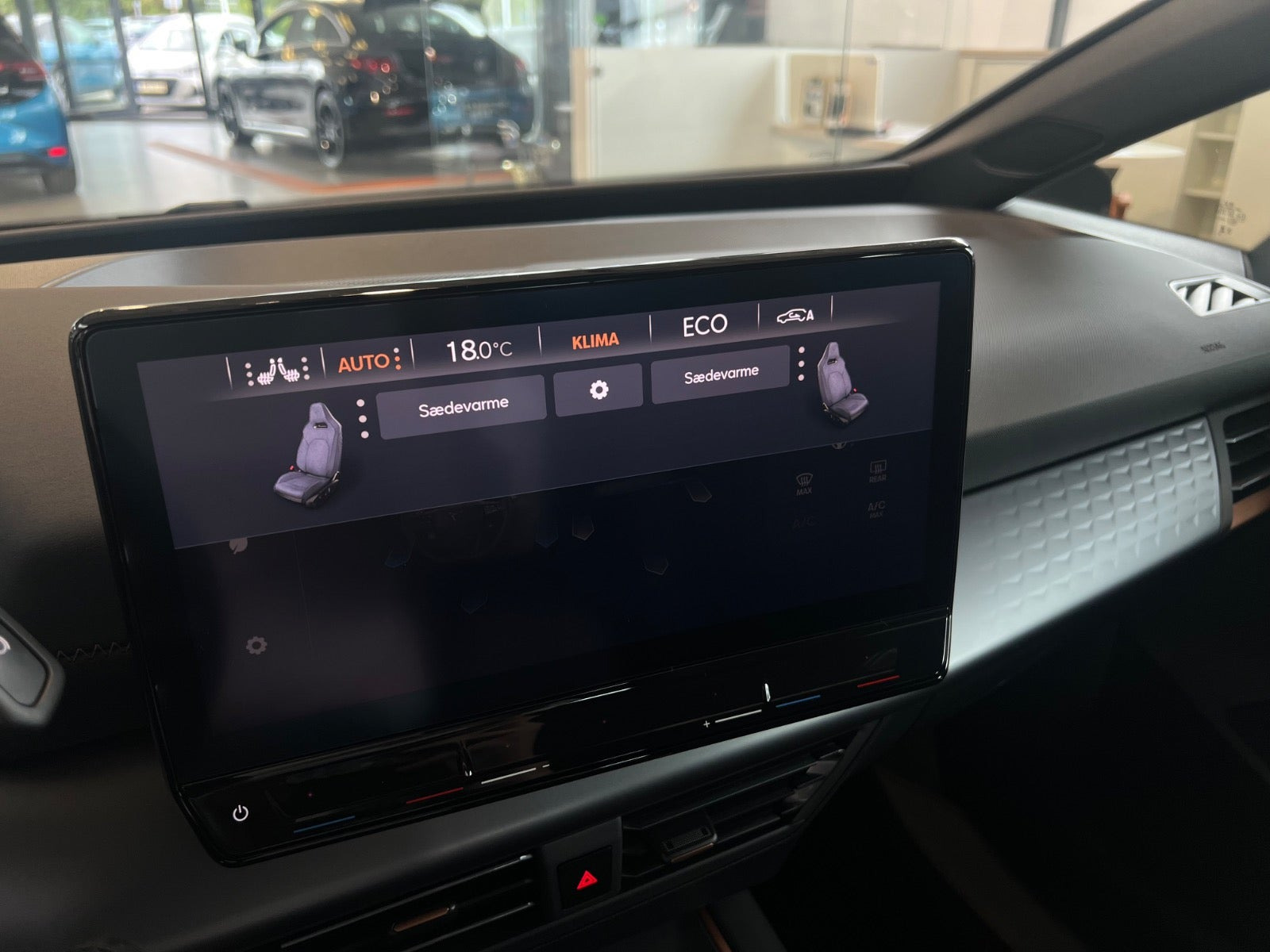 Grå Cupra Born fra 2024