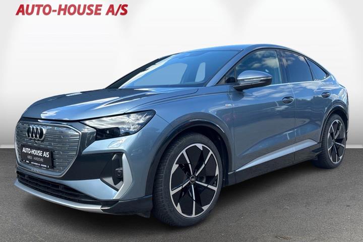 Blå Audi Q4 e-tron fra 2022