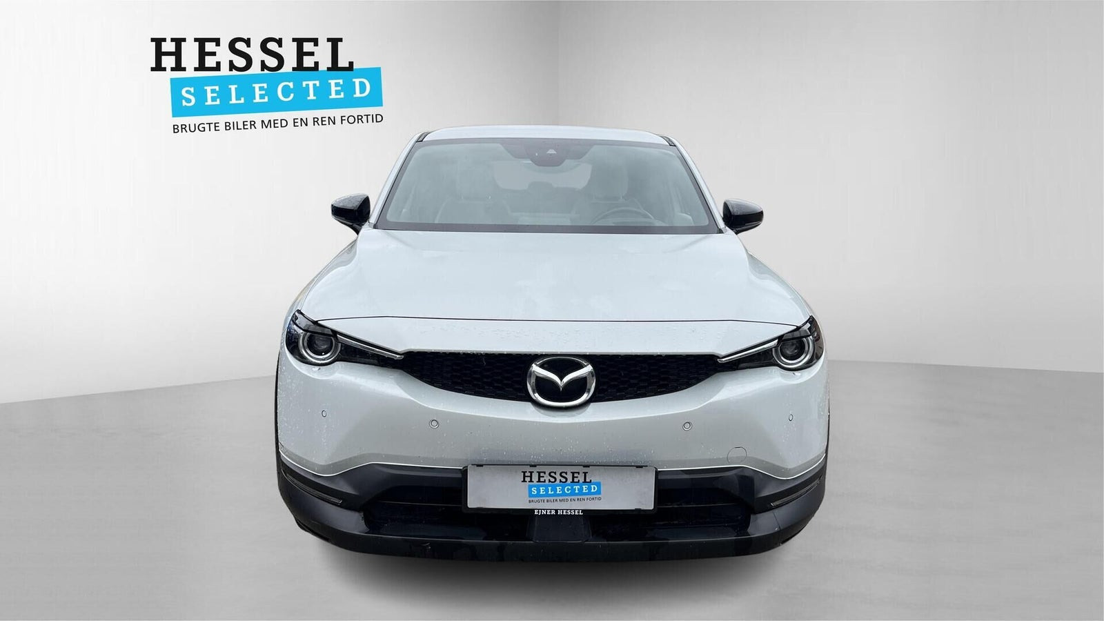 Beige Mazda MX-30 fra 2021