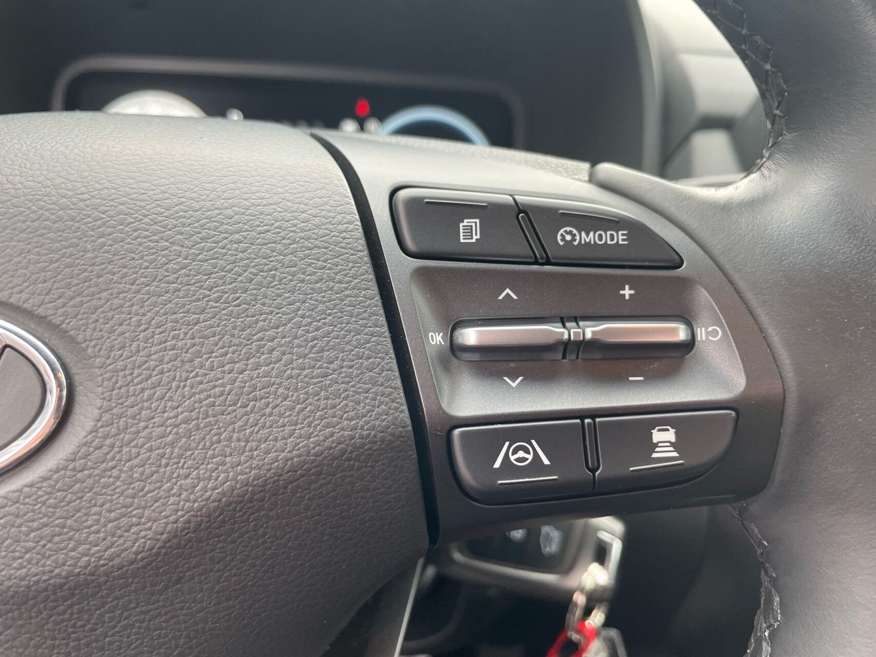 Hvid Hyundai Kona fra 2022