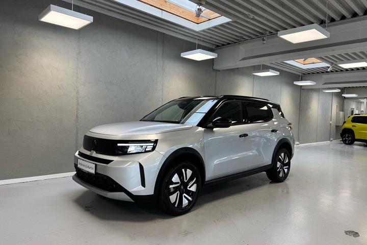 Sølv Opel Frontera fra 2025
