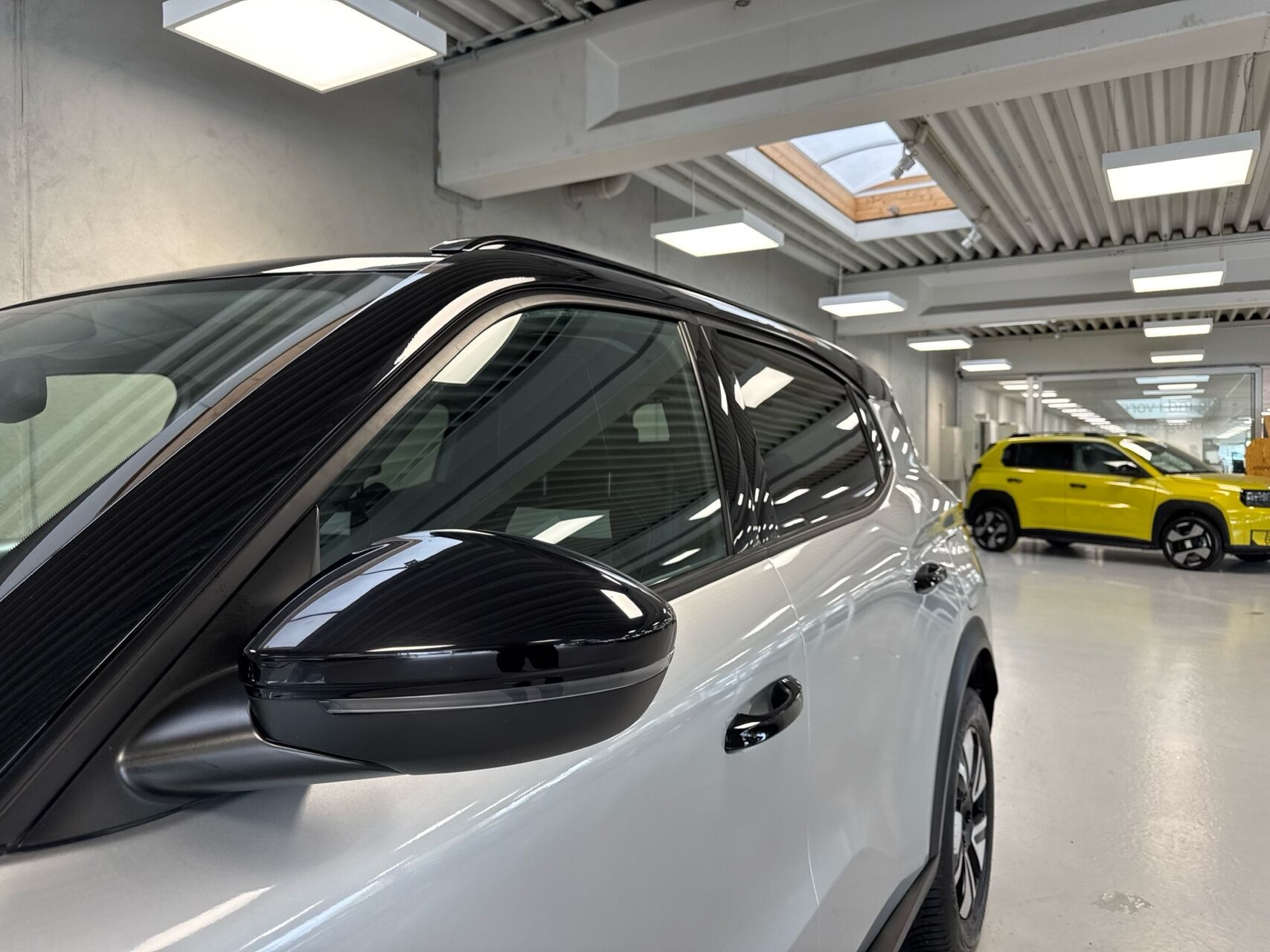 Sølv Opel Frontera fra 2025