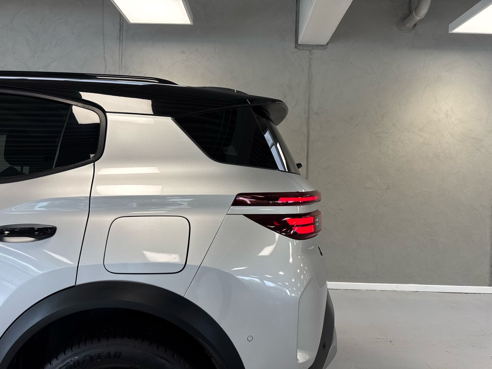 Sølv Opel Frontera fra 2025