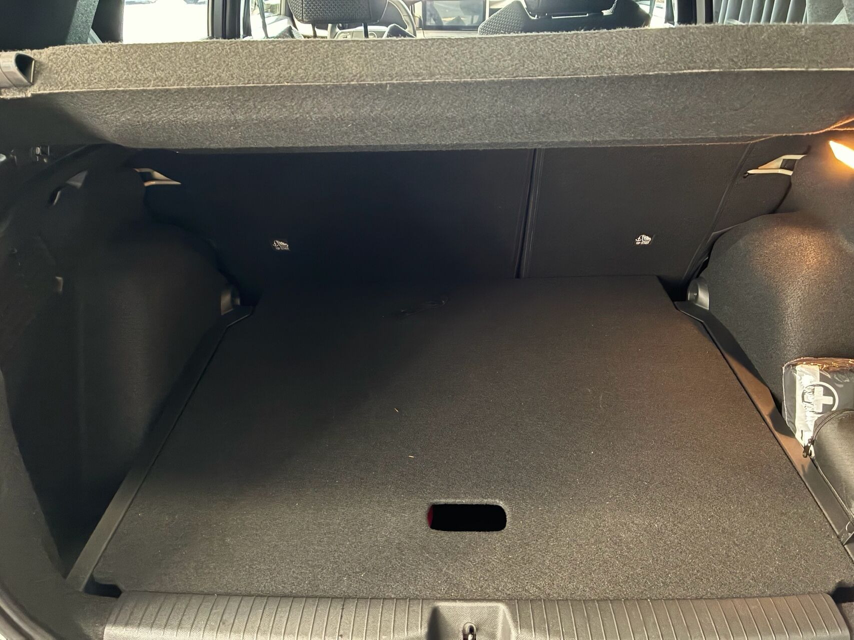 Sølv Opel Frontera fra 2025