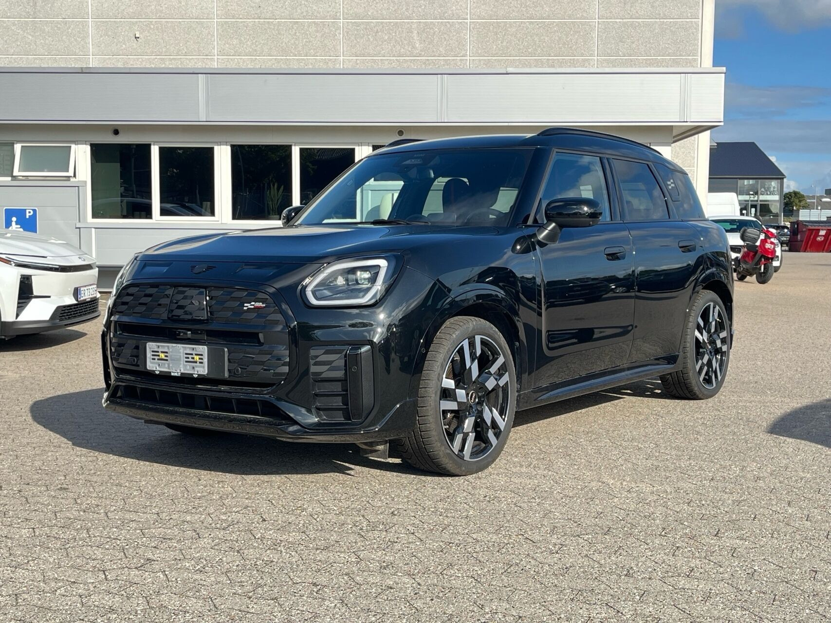 Mini Countryman E EL JCW Trim L 204HK 5d Aut.