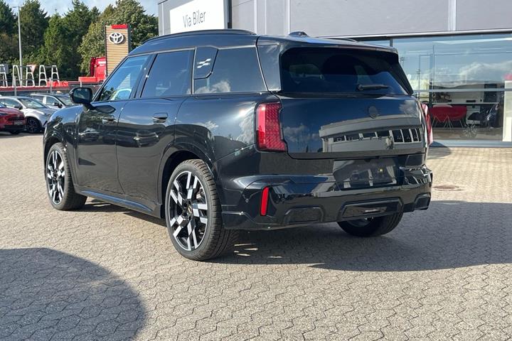 Sort Mini Countryman fra 2025