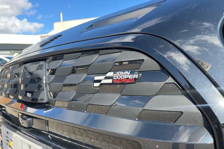 Sort Mini Countryman fra 2025