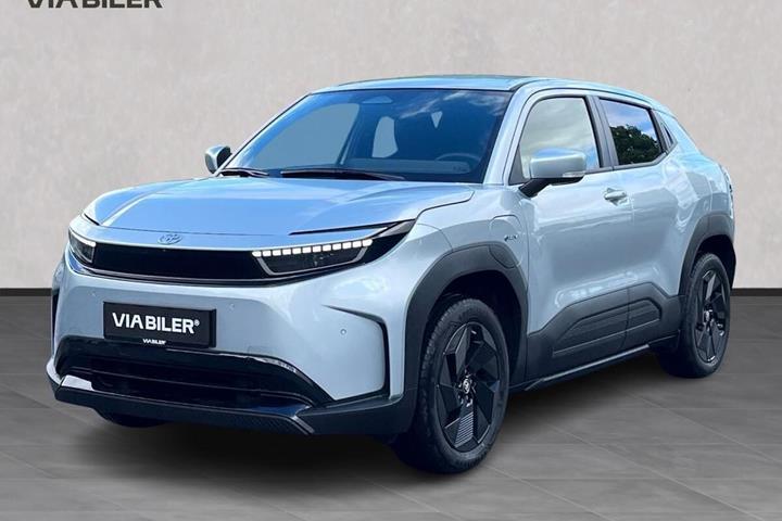 Grå Toyota Urban Cruiser fra 2026