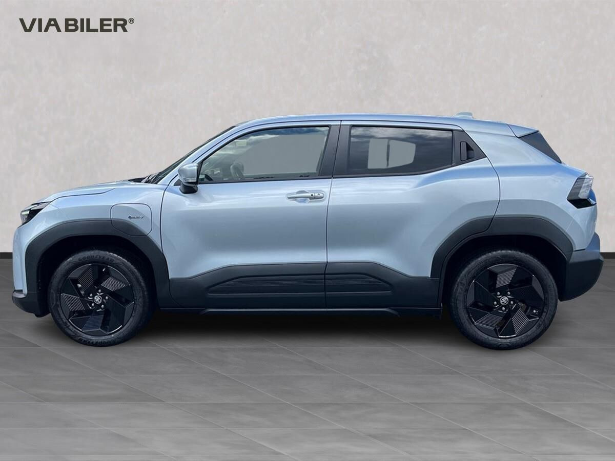 Grå Toyota Urban Cruiser fra 2026