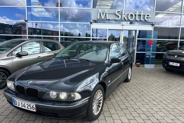 undefined BMW 520i fra 1999