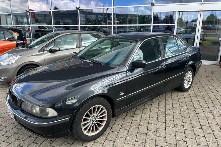 undefined BMW 520i fra 1999