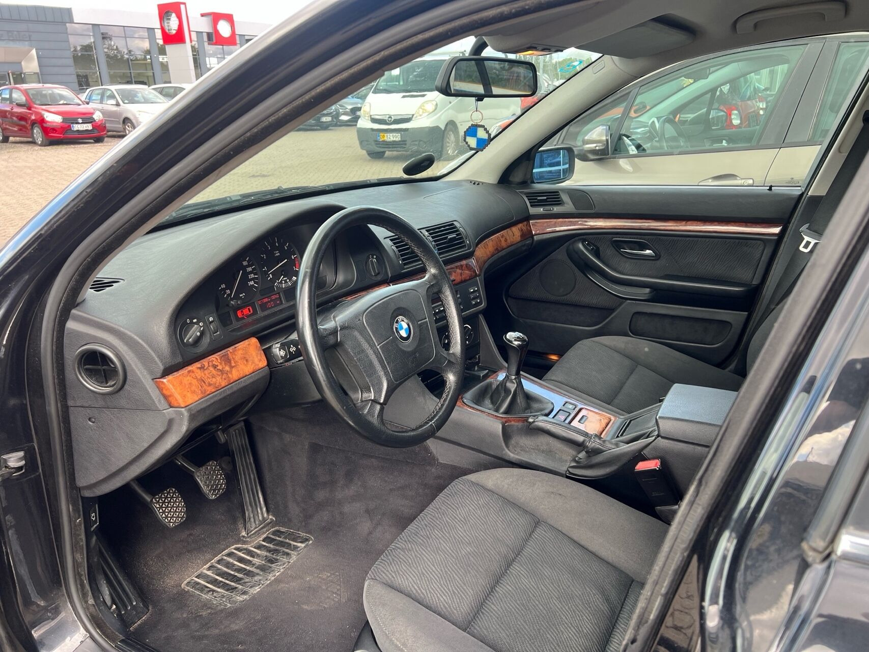 undefined BMW 520i fra 1999