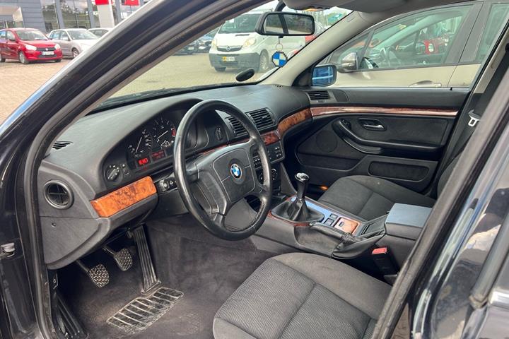 undefined BMW 520i fra 1999