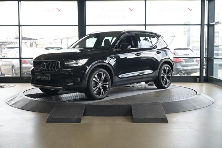 Sort Volvo XC40 fra 2021