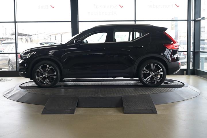 Sort Volvo XC40 fra 2021
