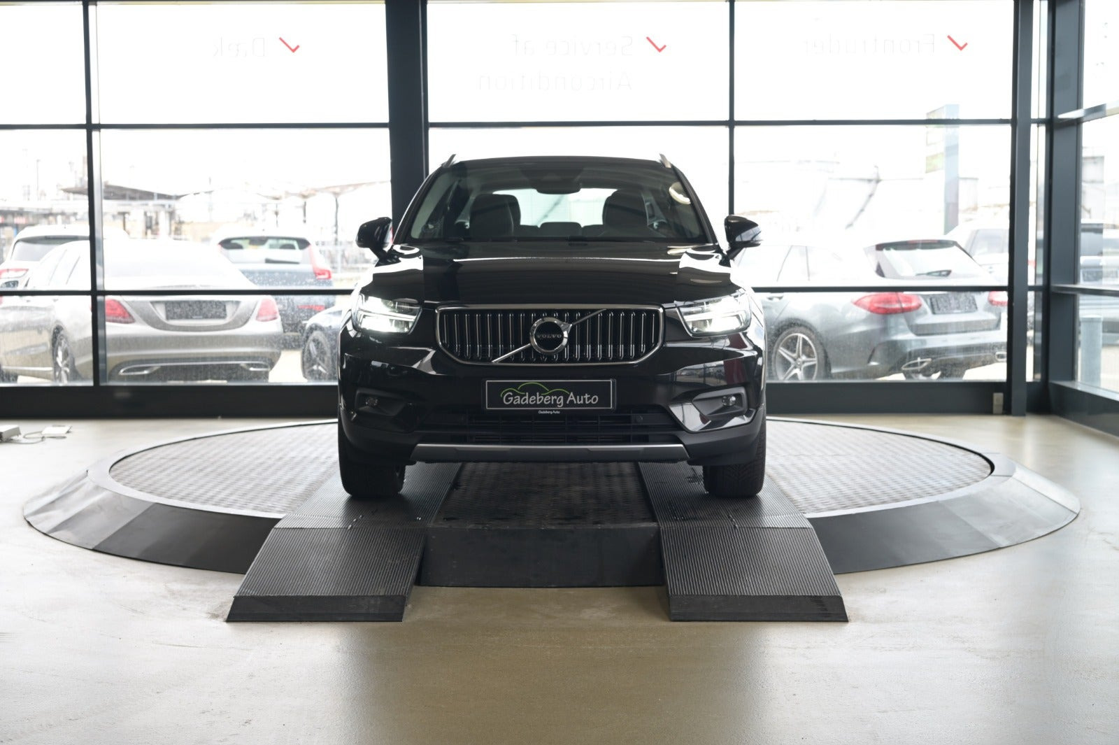Sort Volvo XC40 fra 2021