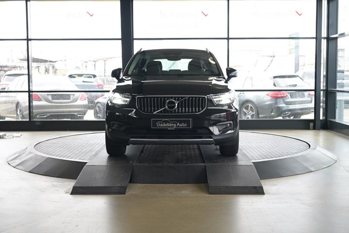 Sort Volvo XC40 fra 2021