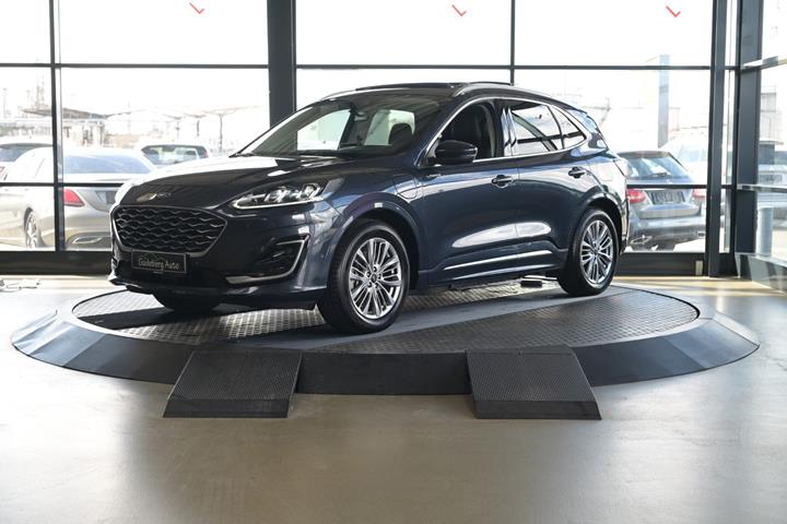 Blå Ford Kuga fra 2020