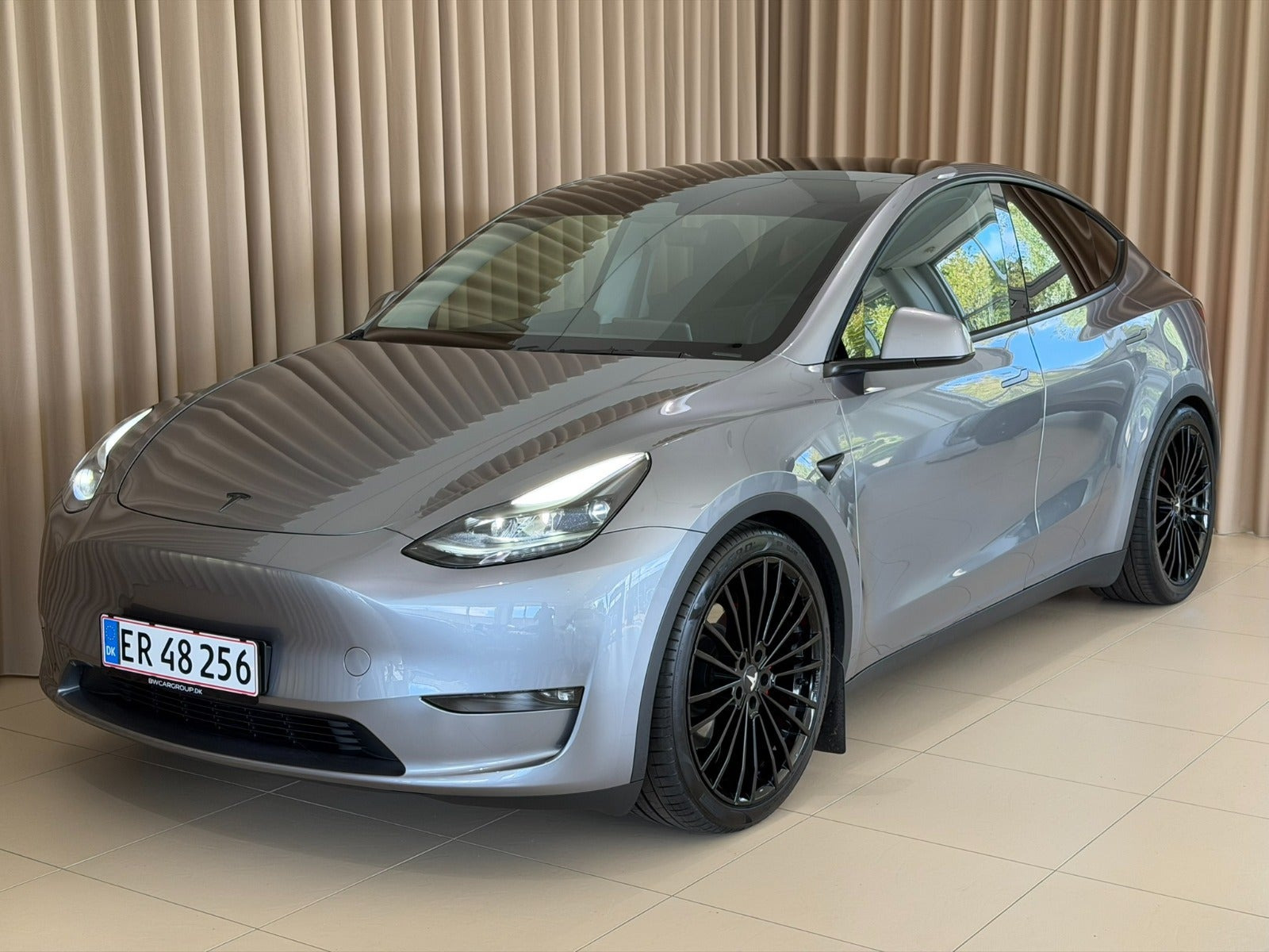 Tesla Model Y Performance AWD