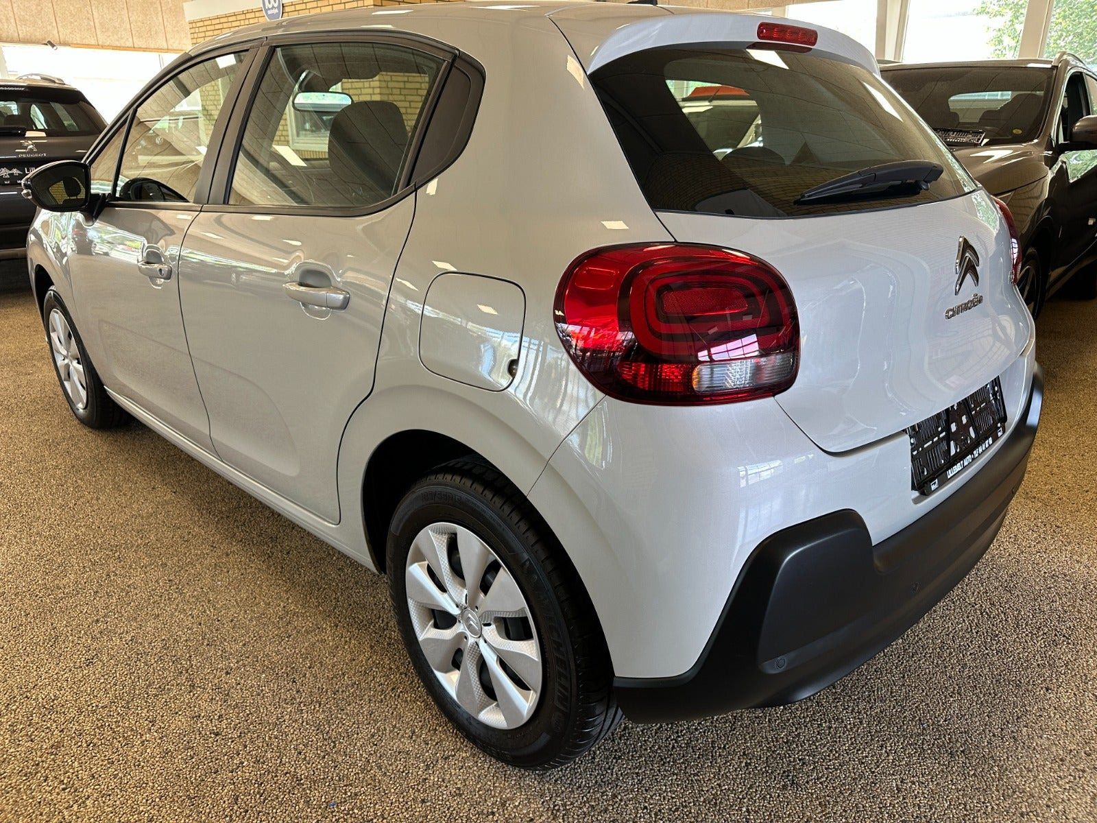 Grå Citroën C3 fra 2018