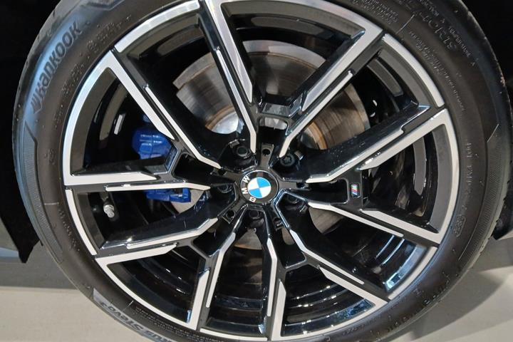 Sort BMW i4 fra 2025