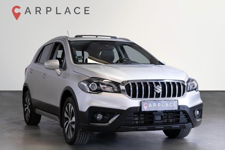 Sølv Suzuki S-Cross fra 2020