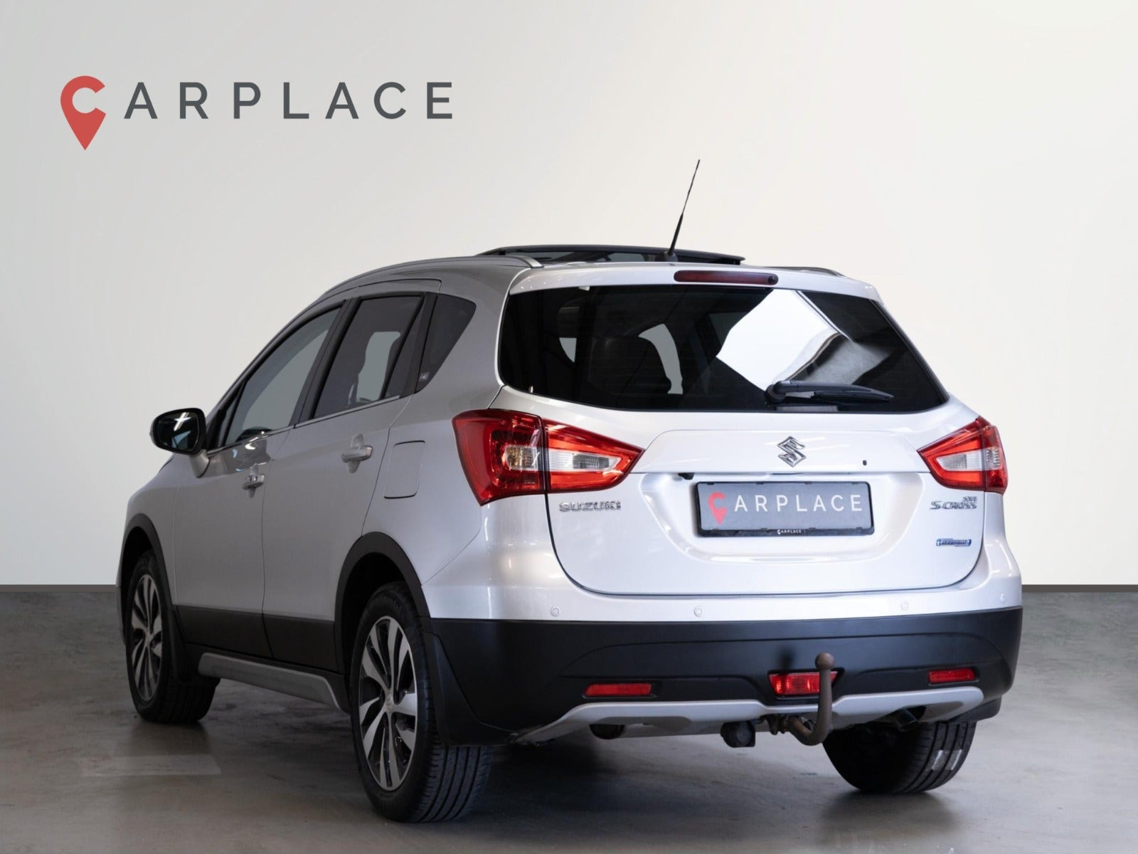 Sølv Suzuki S-Cross fra 2020
