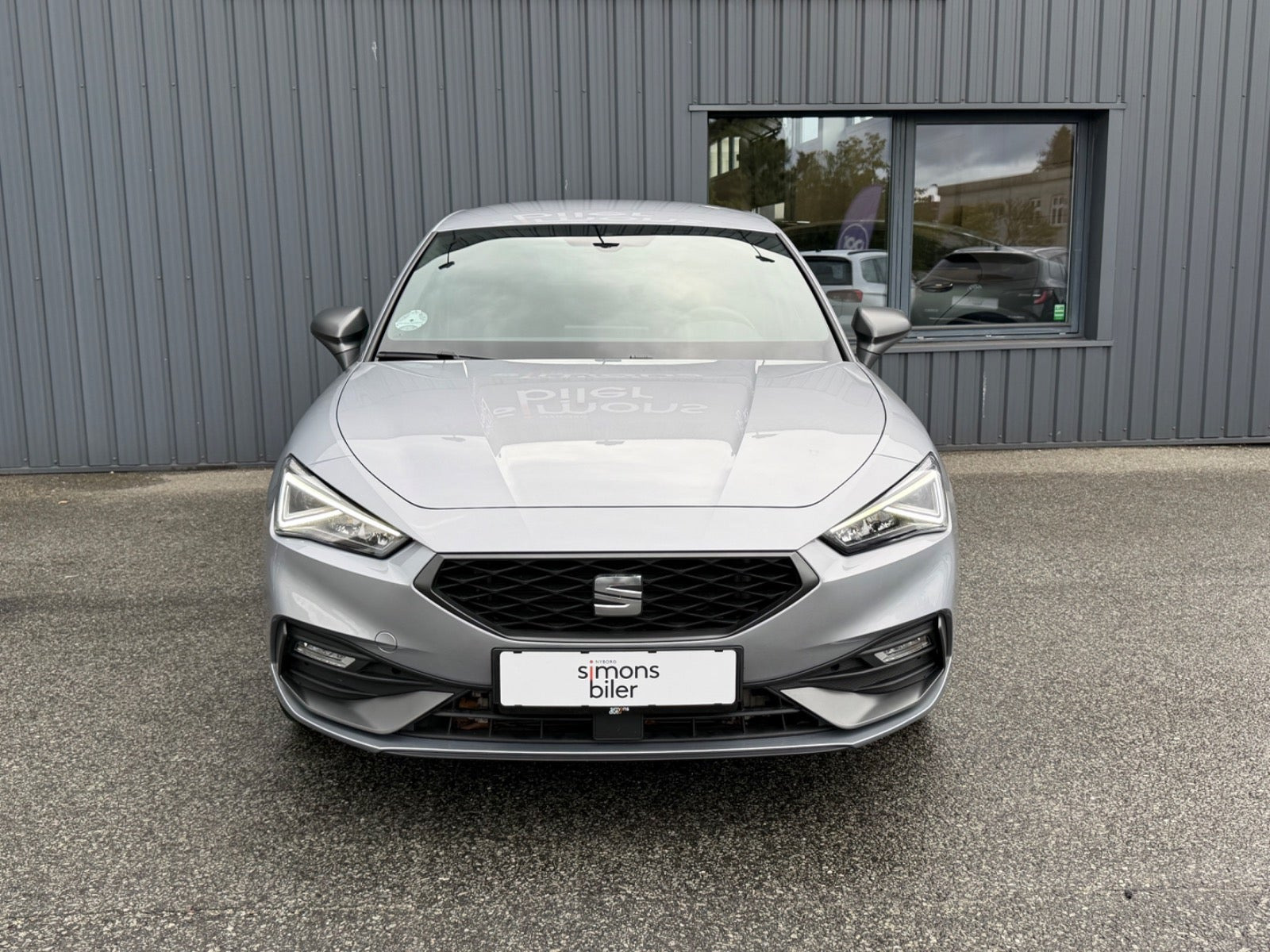 Sølv Seat Leon fra 2021