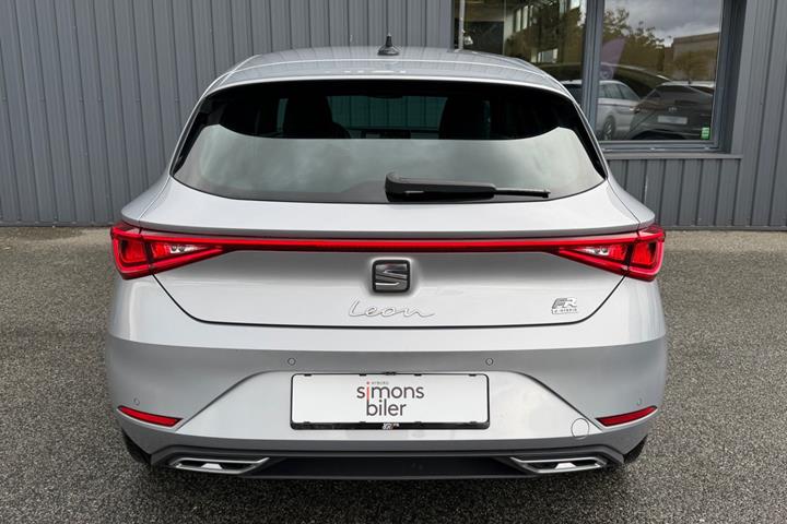 Sølv Seat Leon fra 2021