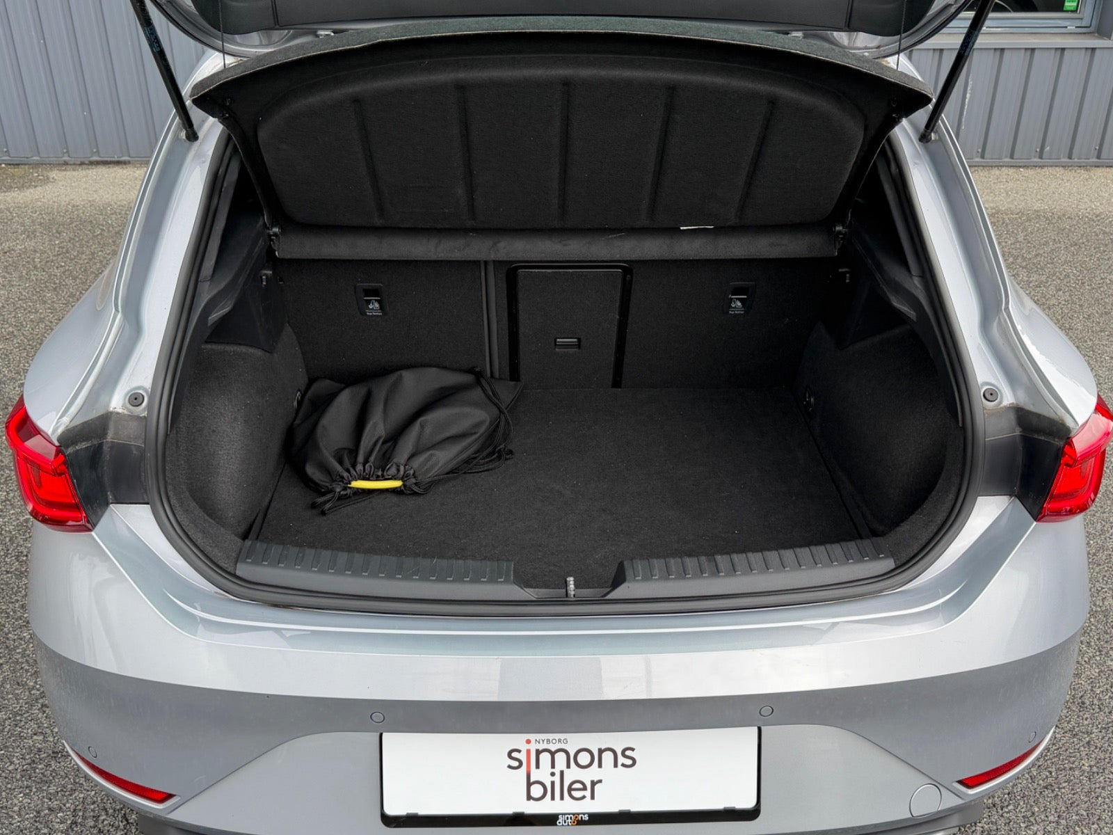 Sølv Seat Leon fra 2021