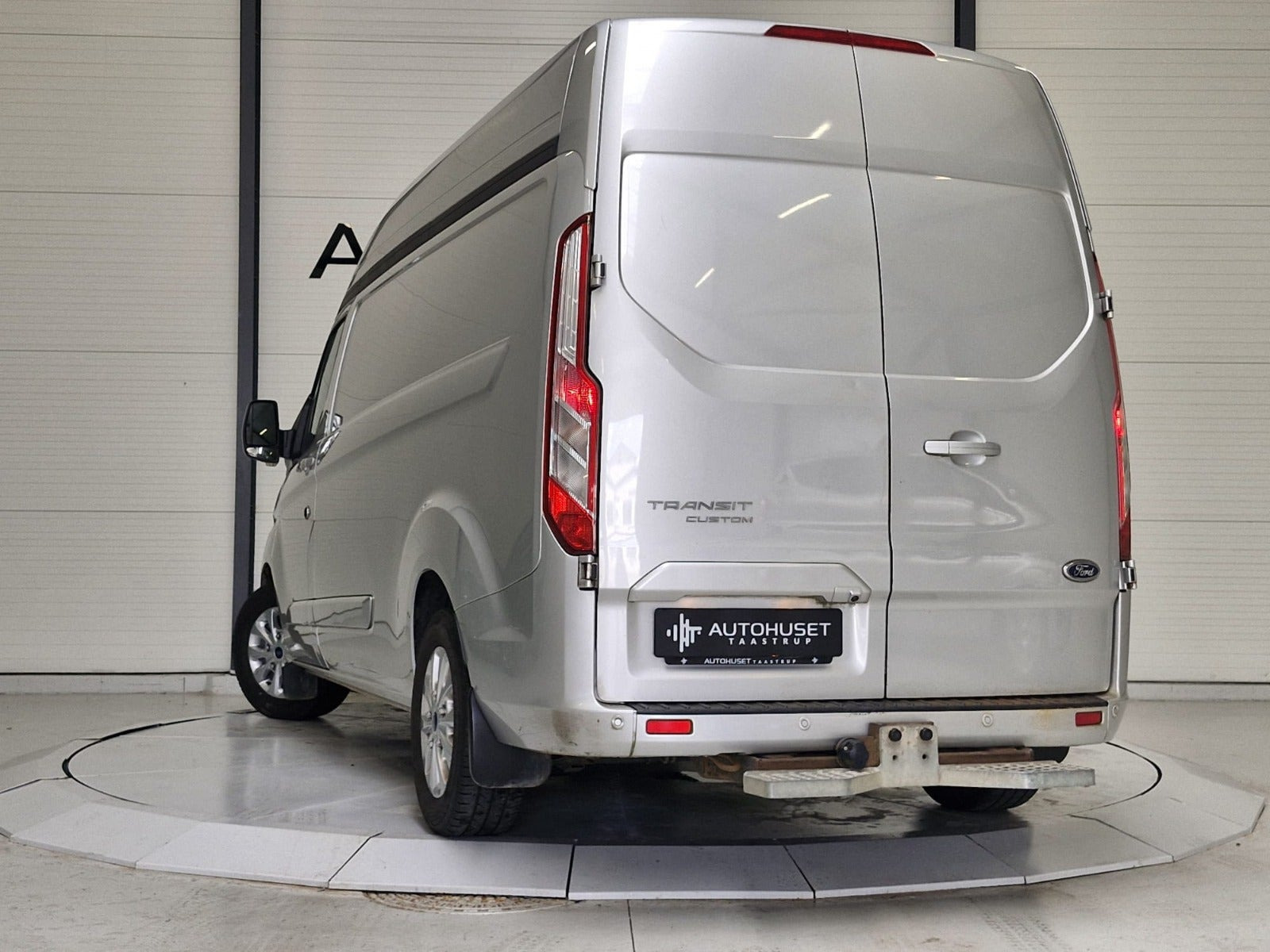 Sølv Ford Transit Custom 300 L1 fra 2018