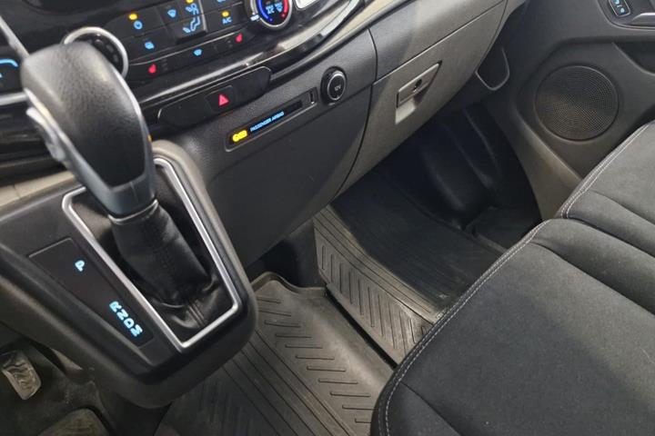 Sølv Ford Transit Custom 300 L1 fra 2018