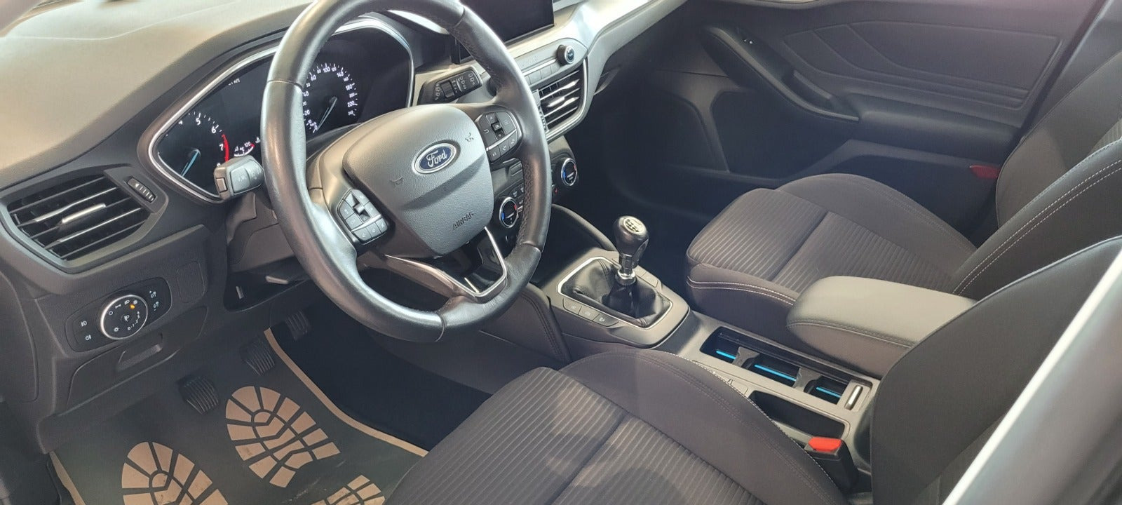 Grå Ford Focus fra 2019